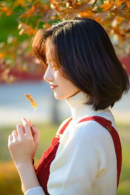 诱女偷伦初尝云雨H,姨母的诱惑